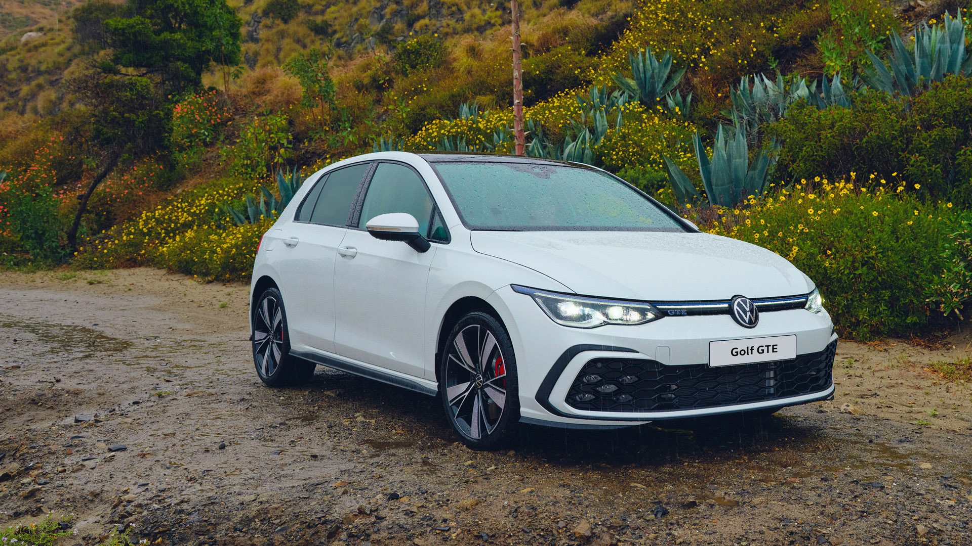 New Golf GTE Models Volkswagen UK