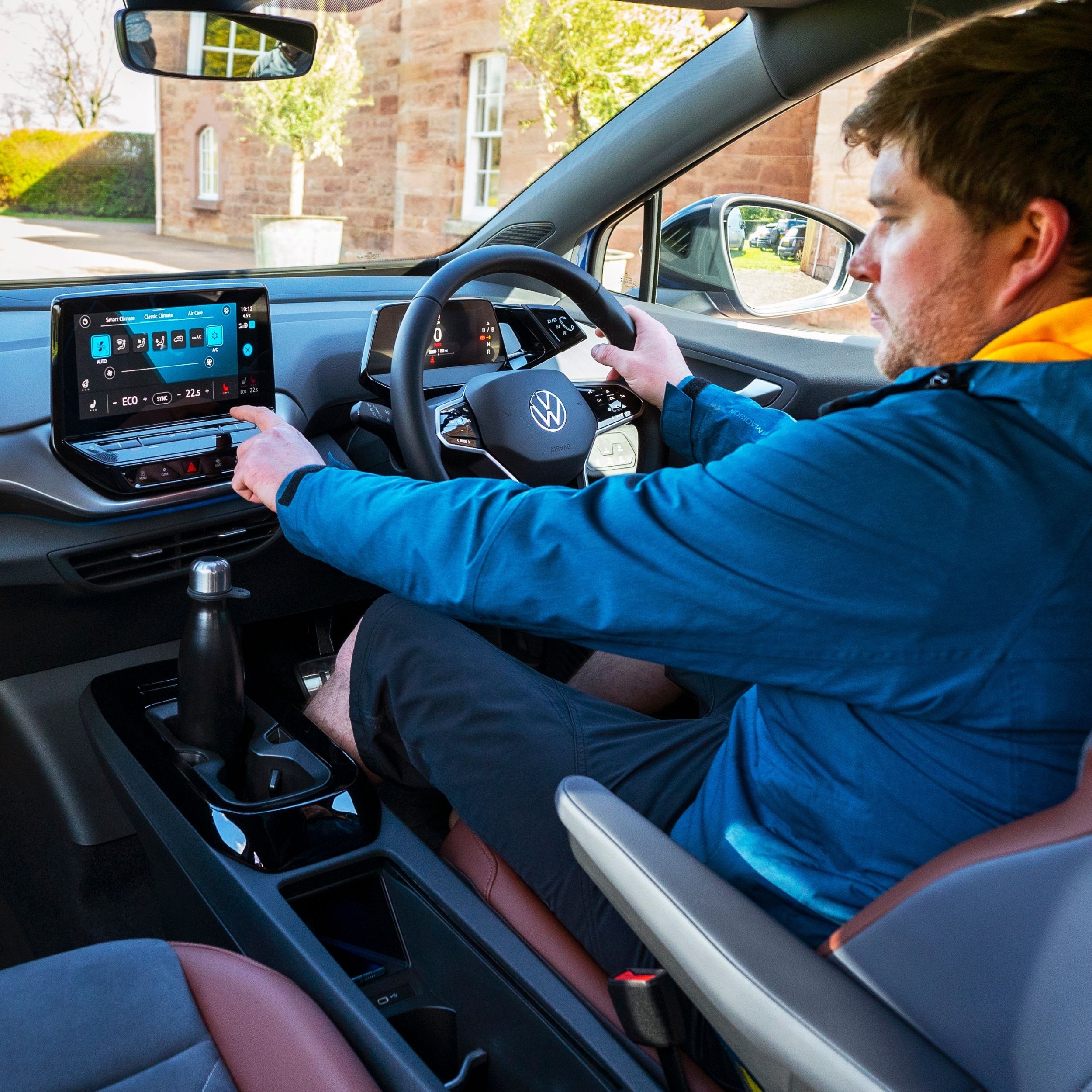Vw Sat Nav Update Cost How To Use And Update Your Sat Nav System | Volkswagen Uk